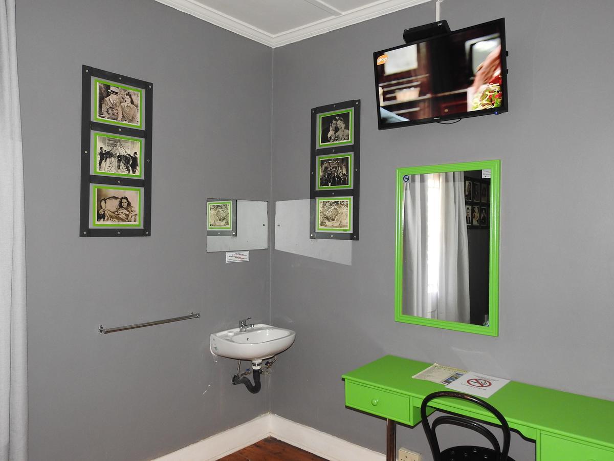 Phoenix Hotel (Adults Only) Port Elizabeth Esterno foto